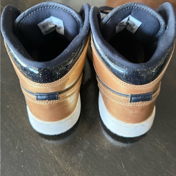 Nike AIR JORDAN RETRO 1 HIGH OG CASUAL SHOES ⭐️⭐️⭐️⭐️⭐️ - Picture 3 of 9